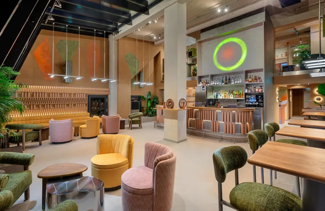 Renaissance Amsterdam Hotel-1